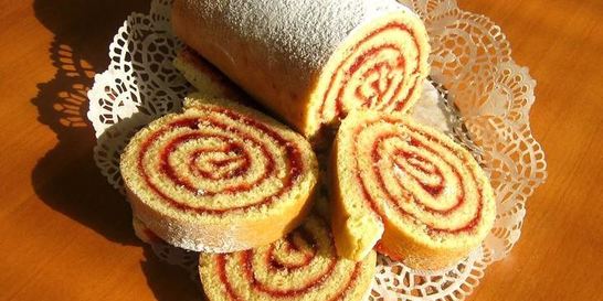 Рулет с вареньем