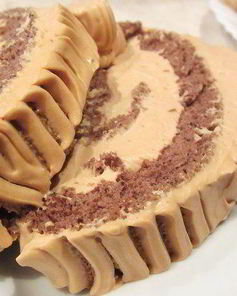 Рулет шоколадно-карамельный