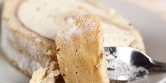 Рулет со взбитыми сливками