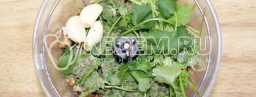 рулетики из баклажанов с орехами. Шаг 4