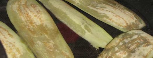 рулетики из кабачков и баклажанов. Шаг 3