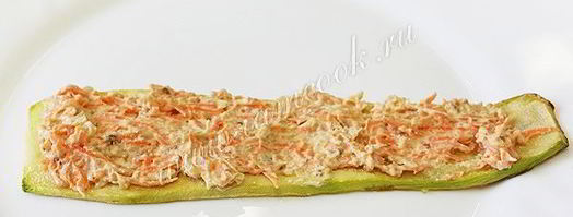 рулетики из кабачков с морковью и грецкими орехами. Шаг 7