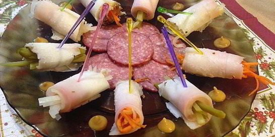 Рулетики из сала