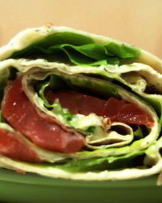 Рулетики с форелью