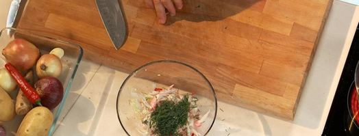 рулеты из свинины с укропным пюре. Шаг 2