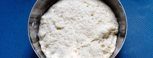 рулеты с чесночной начинкой. Шаг 2