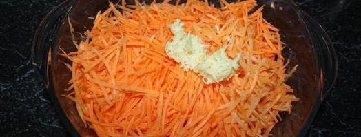 рулеты с морковью по-корейски. Шаг 2