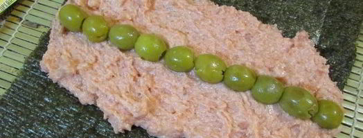 рыбный рулет с оливками. Шаг 7