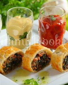 Слоеный рулет со шпинатом и ветчиной