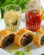 Слоеный рулет со шпинатом и ветчиной