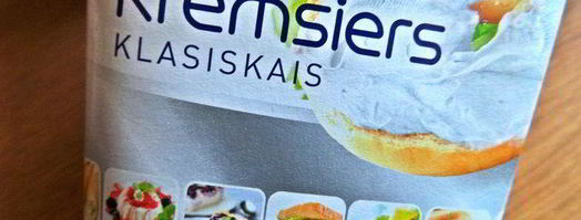 сырные рулетики с киви. Шаг 2