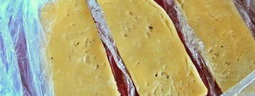 сырные рулетики с киви. Шаг 13