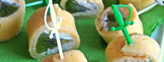 сырные рулетики с киви. Шаг 19