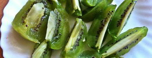 сырные рулетики с киви. Шаг 6