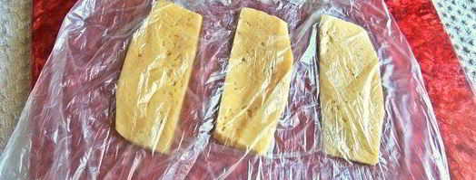 сырные рулетики с киви. Шаг 10