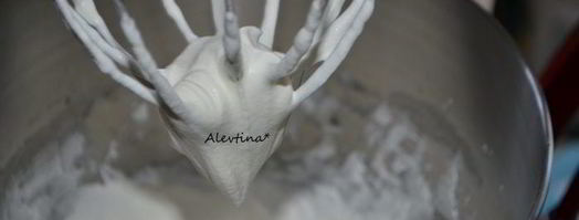 воздушный рулет с пеканом и ягодами. Шаг 5