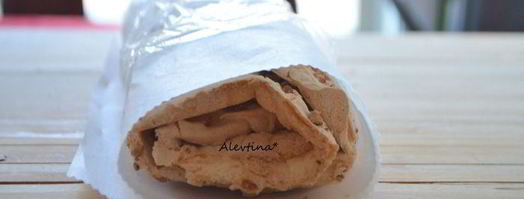 воздушный рулет с пеканом и ягодами. Шаг 8