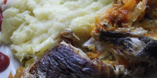 Запеченные рулеты из скумбрии