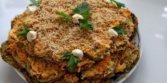 Слоеная закуска из кабачков