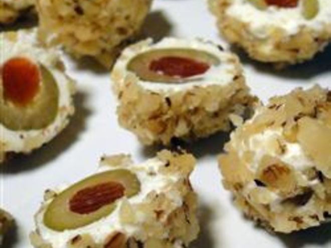 Рецепт сырных шариков с оливками