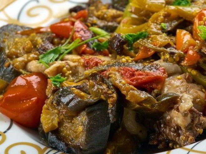 Рецепт сытного мясного аджапсандала