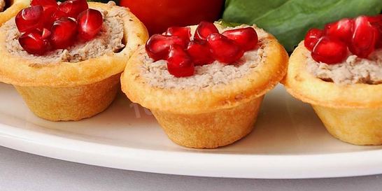 Тарталетки с паштетом