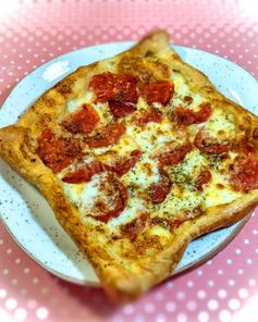 Капрезе тарт с томатами и сыром моцарелла