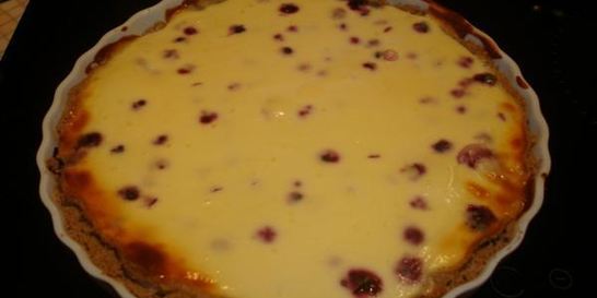 Ржаной тарт с черной смородиной