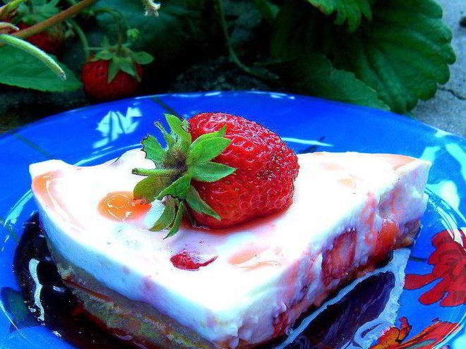 Рецепт тарта из печенья с нежной начинкой из клубники