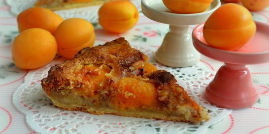 Тарт с абрикосовым фражипаном