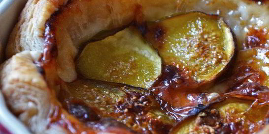 Тарт с инжиром и сыром Камамбер