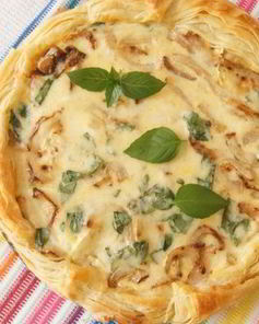 Тарт с кабачком и базиликом на слоеном тесте