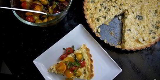 Тарт с кукурузой и базиликом