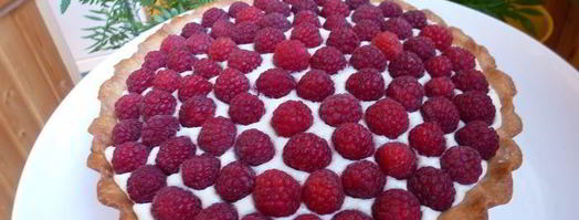 тарт с малиной, заварным кремом и шоколадной прослойкой. Шаг 8