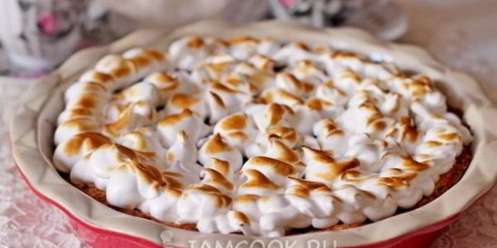 Тарт с вареньем и итальянской меренгой