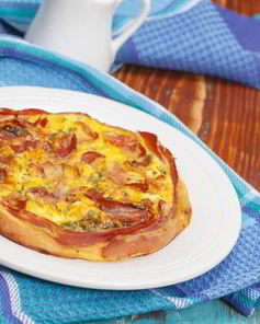 Тарт татен с грибами, зеленой фасолью и беконом