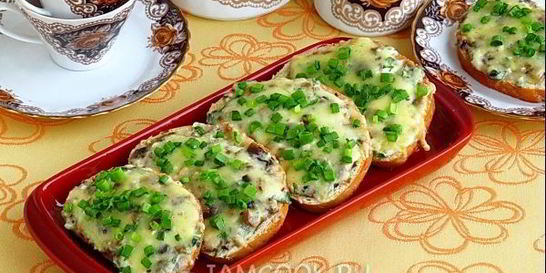 Тартинки с грибами и творогом