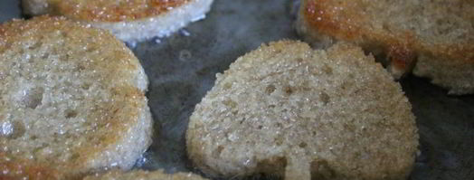 тартинки с плавленным сыром и шпротами. Шаг 2