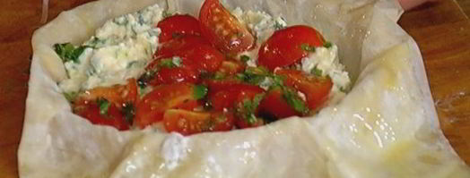 тарты с творогом, помидорами черри и базиликом. Шаг 10