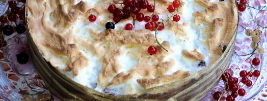 творожной тарт со смородиной и мягкой меренгой. Шаг 10