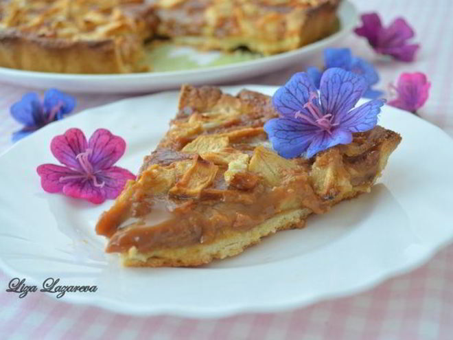 Рецепт яблочного тарта ириска