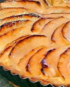 Яблочный тарт со сметаной