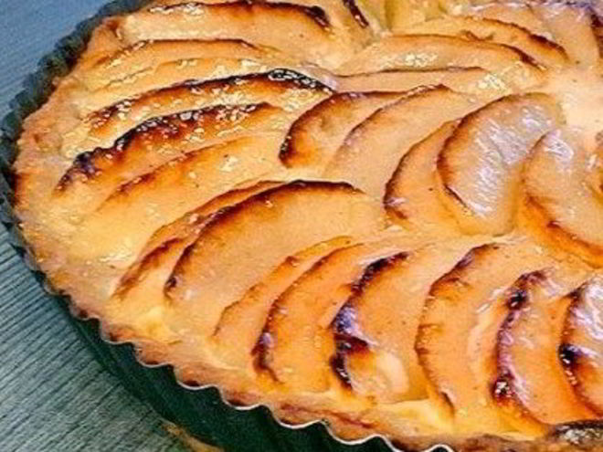 Рецепт яблочного тарта со сметаной