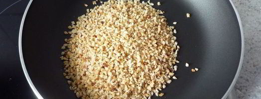 яблочный тарт татен с орешками и изюмом. Шаг 3