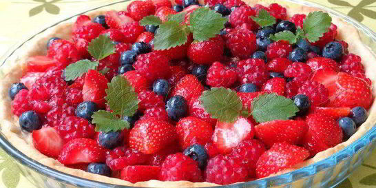 Ягодный тарт с ванильным заварным кремом