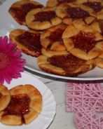 Творожные цветочки с вареньем