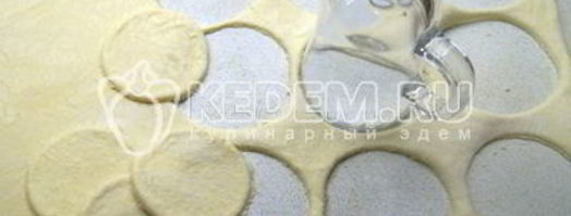 волованы с сырной начинкой и грибами. Шаг 3