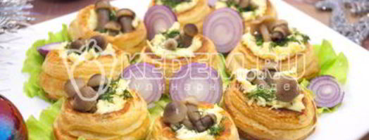 волованы с сырной начинкой и грибами. Шаг 11