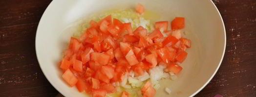 яичница с помидорами. Шаг 2