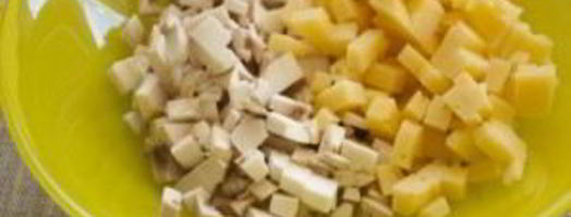 яичница в булочке. Шаг 2